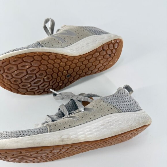New Balance Womens Gray Athletic Shoes Size 8 US With Suede & Mesh Upper - Picture 8 of 10
